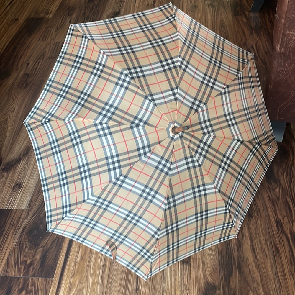 Burberry umbrella. Used, great condition